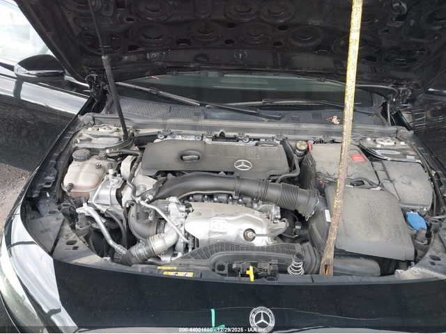 Mercedes-Benz A 220 2.0L I-4 DI, DOHC, VVT, TURBO, 188HP All Wheel Drive - автомобили, коли, обяви за нови и употребявани 9