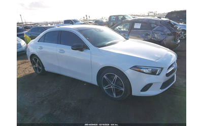 mercedes-benz-a-220-2-0l-i-4-di-dohc-vvt-turbo-188hp-all-wheel-drive - 0