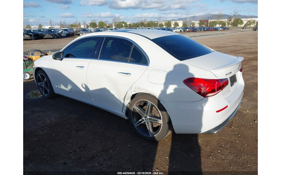 mercedes-benz-a-220-2-0l-i-4-di-dohc-vvt-turbo-188hp-all-wheel-drive - 2