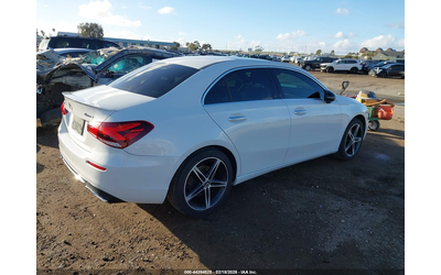 mercedes-benz-a-220-2-0l-i-4-di-dohc-vvt-turbo-188hp-all-wheel-drive - 3