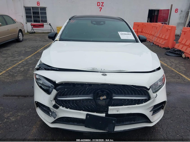 Mercedes-Benz A 220 2.0L I-4 DI, DOHC, VVT, TURBO, 188HP All Wheel Drive - автомобили, коли, обяви за нови и употребявани 11