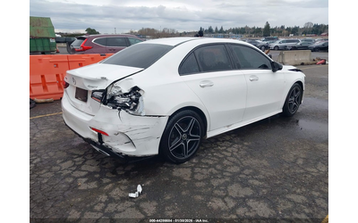 mercedes-benz-a-220-2-0l-i-4-di-dohc-vvt-turbo-188hp-all-wheel-drive - 3