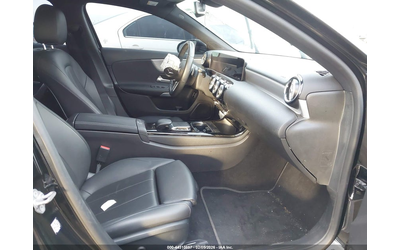 mercedes-benz-a-220-2-0l-i-4-di-dohc-vvt-turbo-188hp-front-wheel-drive - 4