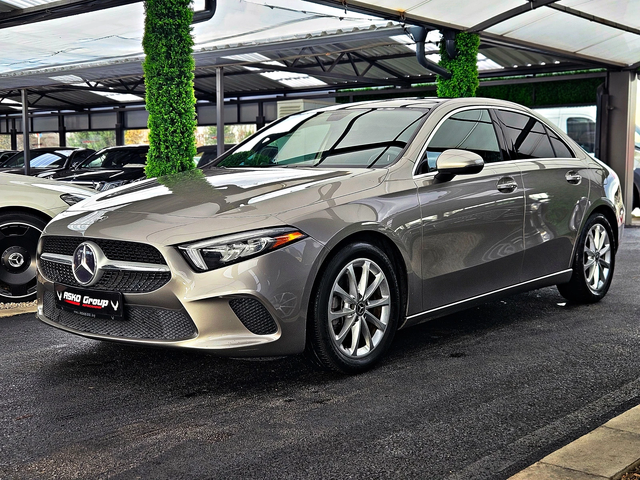 Mercedes-Benz A 220 AMG/DIGITAL/CAMERA/PANO/ПОДГРЕВ/CAR PLAY/AMBIENT - автомобили, коли, обяви за нови и употребявани 0