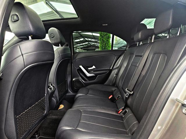 Mercedes-Benz A 220 AMG/DIGITAL/CAMERA/PANO/ПОДГРЕВ/CAR PLAY/AMBIENT - автомобили, коли, обяви за нови и употребявани 15