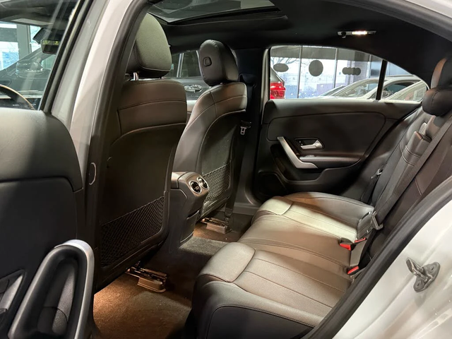 Mercedes-Benz A 220 Sedan 4MATIC* АвтоКредит* (Цена до БГ) - автомобили, коли, обяви за нови и употребявани 11