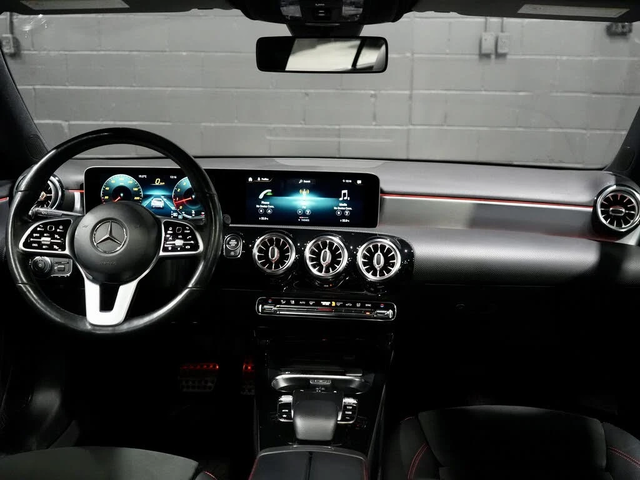 Mercedes-Benz A 220 * AMG Line * HeadUp * * AвтоКредит* (ЦЕНА ДО БГ) - автомобили, коли, обяви за нови и употребявани 11