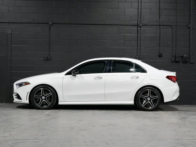 Mercedes-Benz A 220 * AMG Line * HeadUp * * AвтоКредит* (ЦЕНА ДО БГ) - автомобили, коли, обяви за нови и употребявани 5