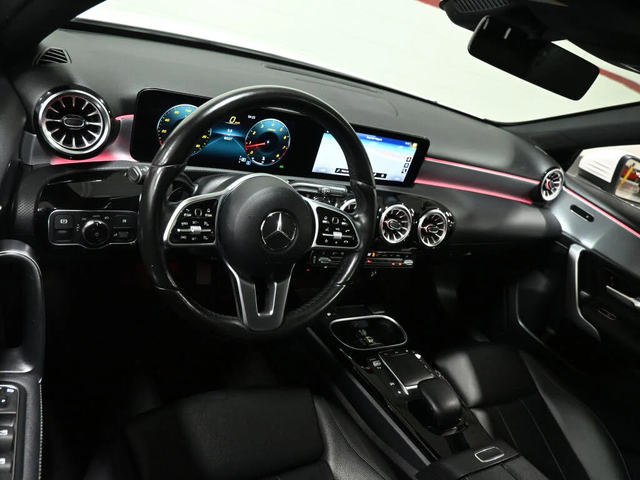 Mercedes-Benz A 220 4MATIC Sedan AWD - автомобили, коли, обяви за нови и употребявани 9