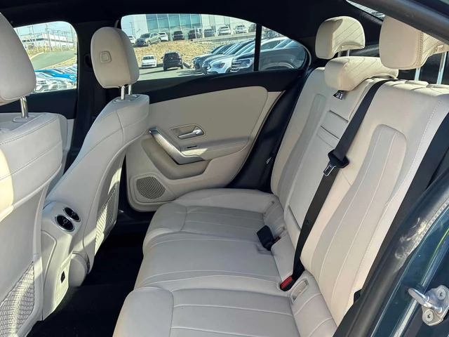 Mercedes-Benz A 220 * КОМПЛЕКТ ДЖАНТИ * 2 КЛЮЧА * КАМЕРА * ПАМЕТ - автомобили, коли, обяви за нови и употребявани 12