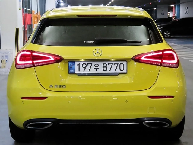 Mercedes-Benz A 220 * ДИГИТАЛ* АМБИЕНТ* ПАМЕТ* LED ФАРОВЕ* КАМЕРА * ПО - автомобили, коли, обяви за нови и употребявани 10