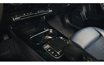Mercedes-Benz A 220 Hatchback - автомобили, коли, обяви за нови и употребявани 15