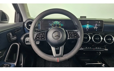 Mercedes-Benz A 220 Hatchback - автомобили, коли, обяви за нови и употребявани 9