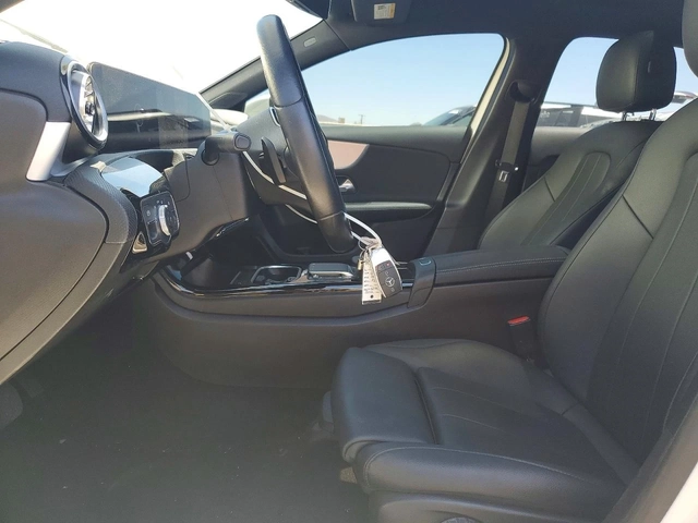 Mercedes-Benz A 220 - автомобили, коли, обяви за нови и употребявани 6