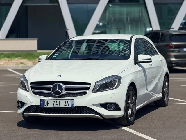 Mercedes-Benz A 220 CDi-Сервизна история, лизинг през Уникредит - автомобили, коли, обяви за нови и употребявани 0