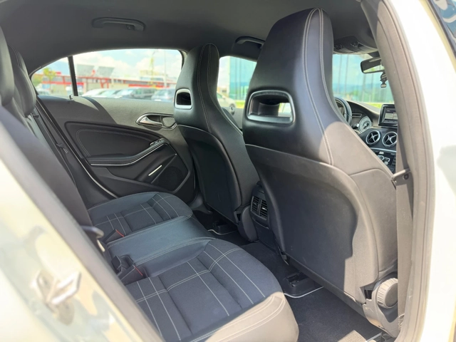 Mercedes-Benz A 220 CDi-Сервизна история, лизинг през Уникредит - автомобили, коли, обяви за нови и употребявани 12