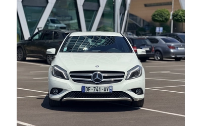 mercedes-benz-a-220 - 1