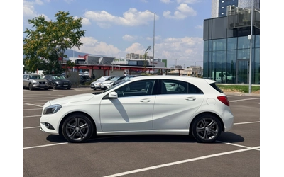 mercedes-benz-a-220 - 4