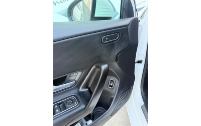 Mercedes-Benz A 250 Mercedes-Benz A 250e Plug-in Hybrid - автомобили, коли, обяви за нови и употребявани 15