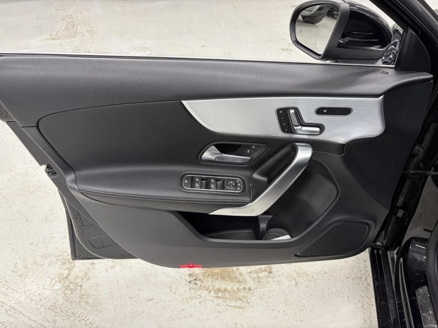 Mercedes-Benz A 250 * АвтоКредит * (ЦЕНА ДО БГ) - автомобили, коли, обяви за нови и употребявани 12