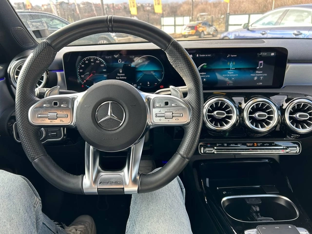 Mercedes-Benz W136 2020 Mercedes-Benz A-Class 35AMG - автомобили, коли, обяви за нови и употребявани 9