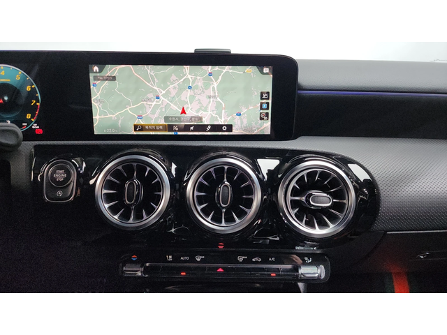 Mercedes-Benz A 45 AMG* HeadUp* Pano* АВТОКРЕДИТ - автомобили, коли, обяви за нови и употребявани 8