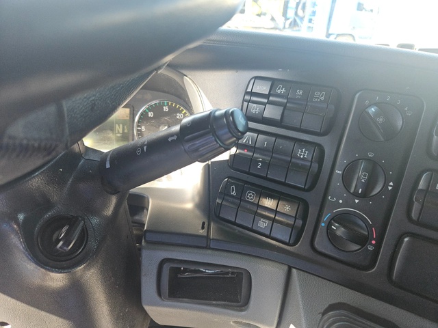 Mercedes-Benz A Actros 1844 - автомобили, коли, обяви за нови и употребявани 10