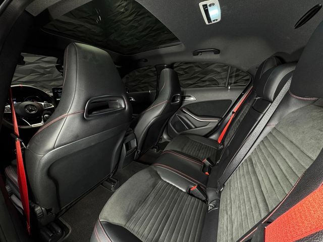 Mercedes-Benz A45 AMG Carbon* Camera* Pano* Navi - автомобили, коли, обяви за нови и употребявани 7