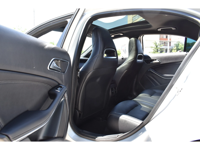 Mercedes-Benz A45 AMG 4x4* AUTOMAT* - автомобили, коли, обяви за нови и употребявани 9