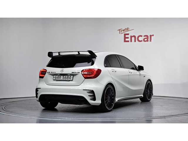 Mercedes-Benz A45 AMG - автомобили, коли, обяви за нови и употребявани 10