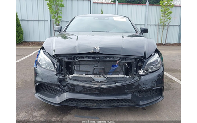 Mercedes-Benz AMG CLS 63 5.5L V8 FI DOHC 32V NF4 All Wheel Drive - автомобили, коли, обяви за нови и употребявани 12