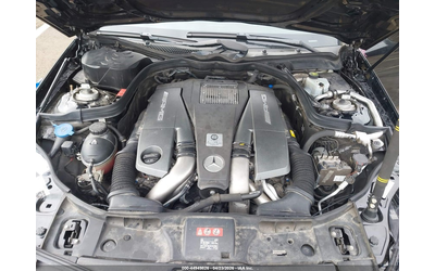 Mercedes-Benz AMG CLS 63 5.5L V8 FI DOHC 32V NF4 All Wheel Drive - автомобили, коли, обяви за нови и употребявани 9