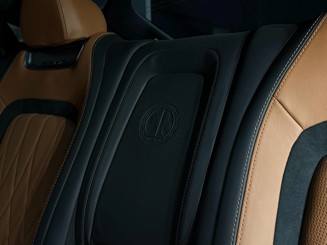 Mercedes-Benz AMG GT 63s E-Performance* Carbon Ceramic* Aero pack* Burm - автомобили, коли, обяви за нови и употребявани 12