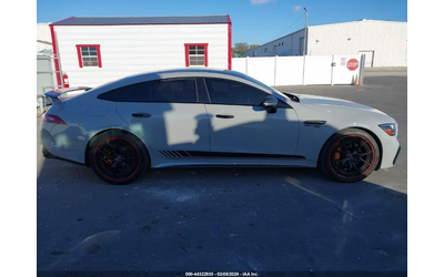 mercedes-benz-amg-gt - 4