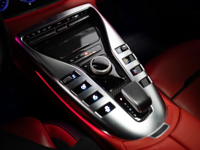 Mercedes-Benz AMG GT PERFROMANCE 53* BURMASTER* ОБДУХ* 360* LANE ASSIST - автомобили, коли, обяви за нови и употребявани 15