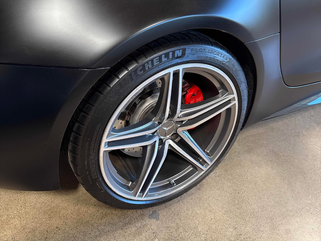 Mercedes-Benz AMG GT 4.0L 8cyl RWD - автомобили, коли, обяви за нови и употребявани 13