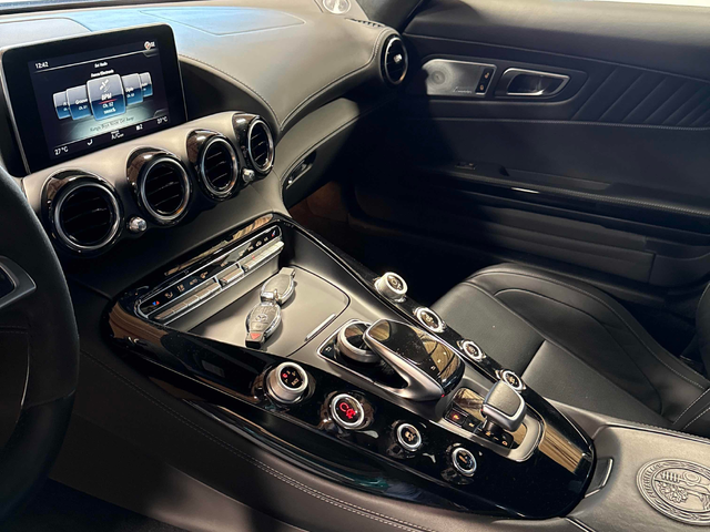 Mercedes-Benz AMG GT 4.0L 8cyl RWD - автомобили, коли, обяви за нови и употребявани 8