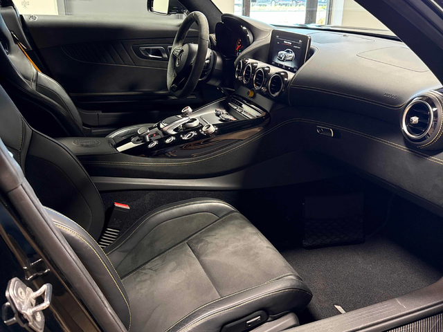 Mercedes-Benz AMG GT 4.0L 8cyl RWD - автомобили, коли, обяви за нови и употребявани 13