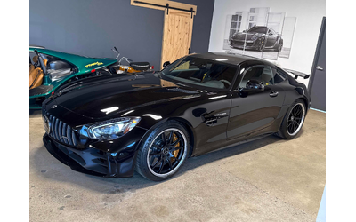 mercedes-benz-amg-gt-4-0l-8cyl-rwd - 1