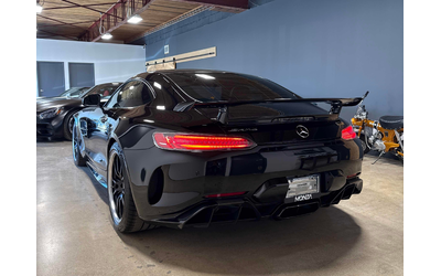 mercedes-benz-amg-gt-4-0l-8cyl-rwd - 3