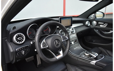 mercedes-benz-amg-gt-4-door-coupe-c-63-amg - 4