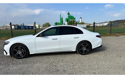 mercedes-benz-amg-gt-4-door-coupe-e-200-amg-line - 2