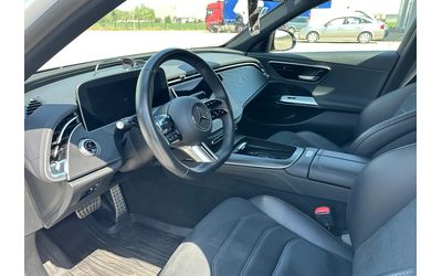 mercedes-benz-amg-gt-4-door-coupe-e-200-amg-line - 4