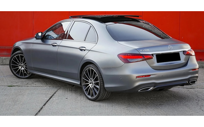 mercedes-benz-amg-gt-4-door-coupe-e-200-amg-line - 3