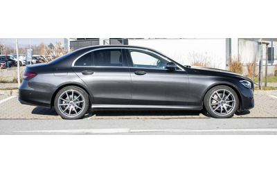 mercedes-benz-amg-gt-4-door-coupe-e-220d-4matic-amg-line - 3