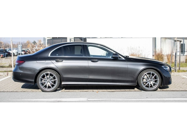 Mercedes-Benz AMG GT 4-Door Coupe E 220d 4Matic AMG Line - автомобили, коли, обяви за нови и употребявани 3