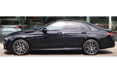 mercedes-benz-amg-gt-4-door-coupe-e-300e-4matic-amg-line - 1