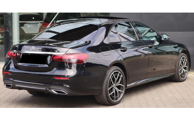 mercedes-benz-amg-gt-4-door-coupe-e-300e-4matic-amg-line - 2