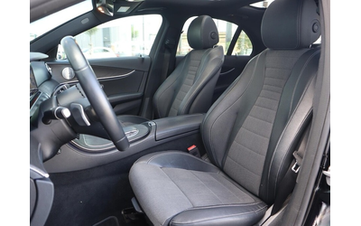 mercedes-benz-amg-gt-4-door-coupe-e-300e-4matic-amg-line - 3