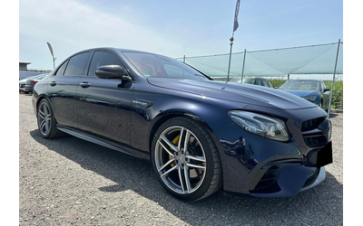 mercedes-benz-amg-gt-4-door-coupe-e-63-amg-4matic - 2
